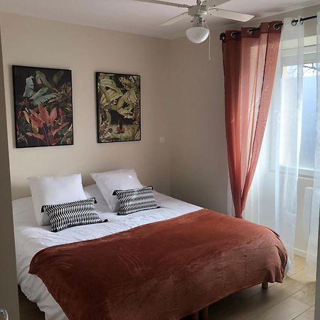 Mions Appartement T2 Spacieux Et Equipe מראה חיצוני תמונה