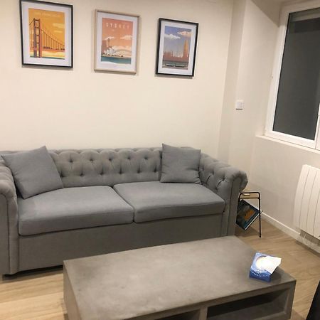 Mions Appartement T2 Spacieux Et Equipe מראה חיצוני תמונה