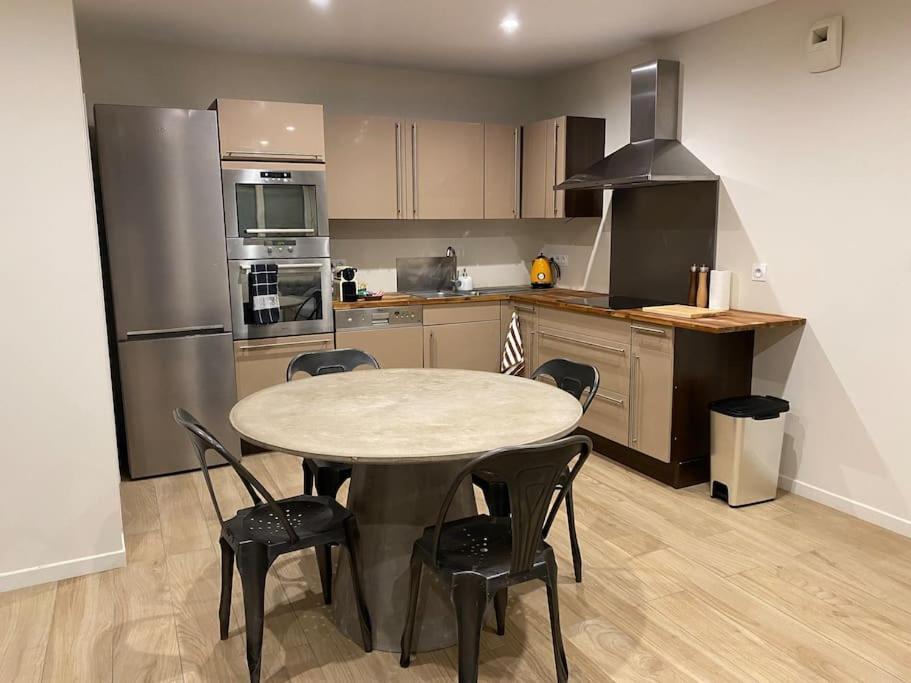 Mions Appartement T2 Spacieux Et Equipe מראה חיצוני תמונה